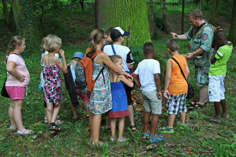 Kędzierzyn-Koźle: Pachnica Dębowa mieszka na kozielskich plantach. Wie o tym nawet dziecko.